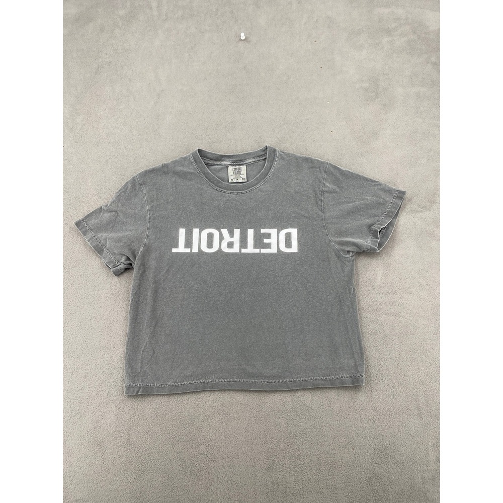 Comfort Colors Detroit Graphic T-Shirt Womens Small Gray Cropped Garment Dye